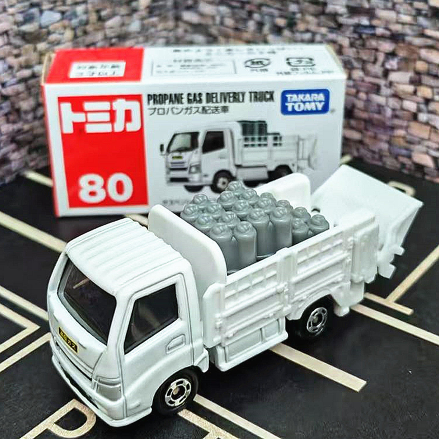 Vintage Collectible Toy Cars - TAKARA TOMY Tomica No.80 Truk Pengiriman