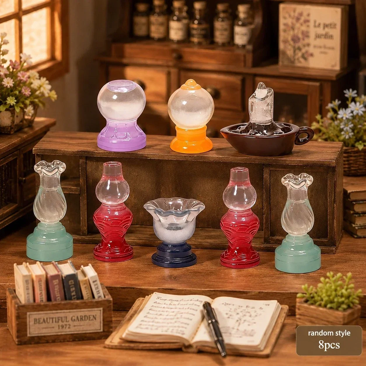 Vintage Collectible Items - 8 Buah Lampu Minyak Model Miniatur
