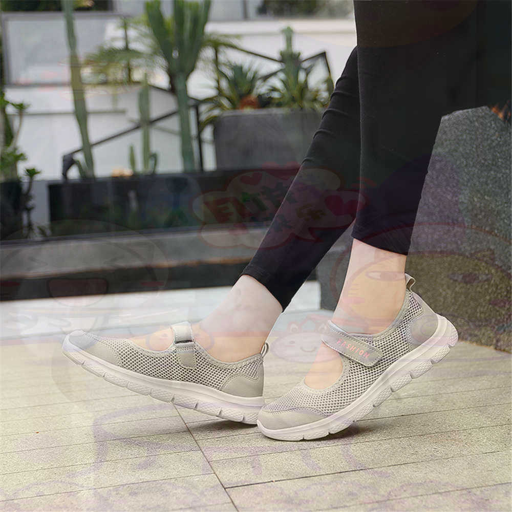 Most Expensive Vintage Collection - Sepatu Tenis Wanita Jaring Nomor 40