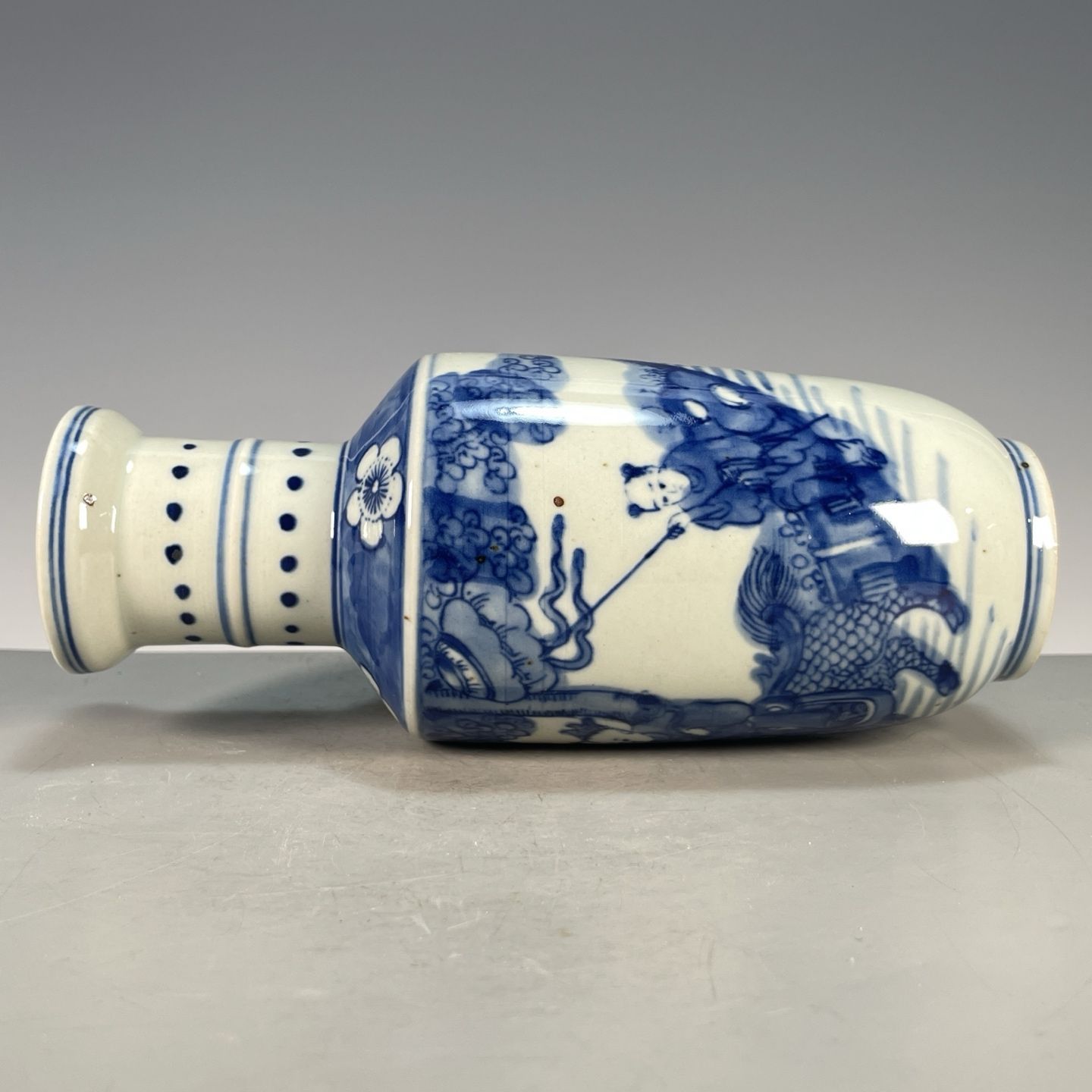 Vas Porselen Biru dan Putih Mo - Vintage Collectible Pottery ulasan dan harga