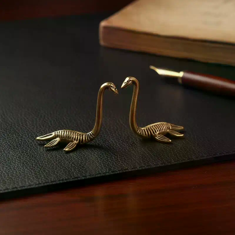 Patung Mini Monster Loch Ness  - Vintage Collectible Pottery ulasan dan harga
